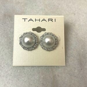 Tahari Silver Pearl Stud Earrings NEW